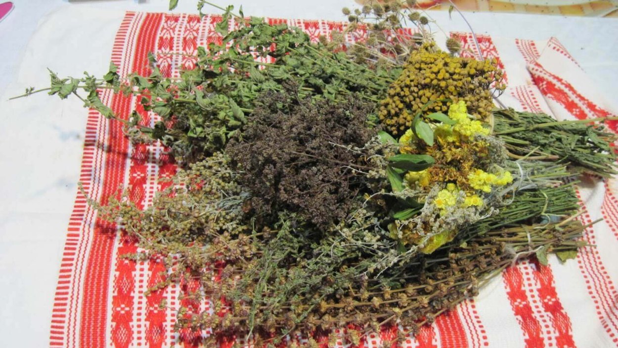 Лапник декор