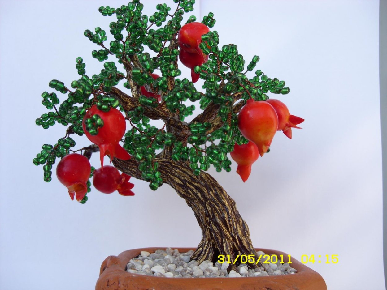 Гранатовое дерево из бисера