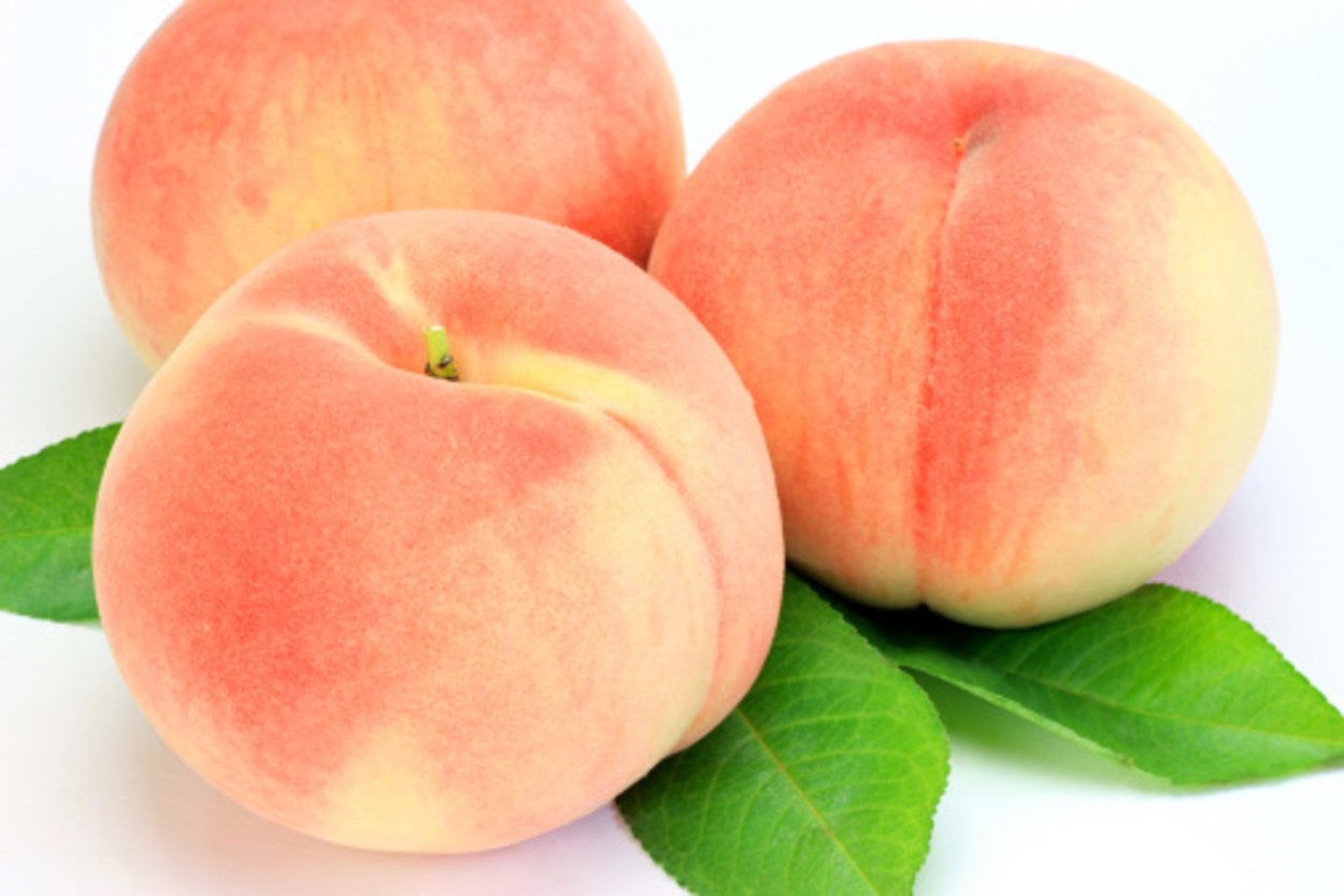 Нежный персик