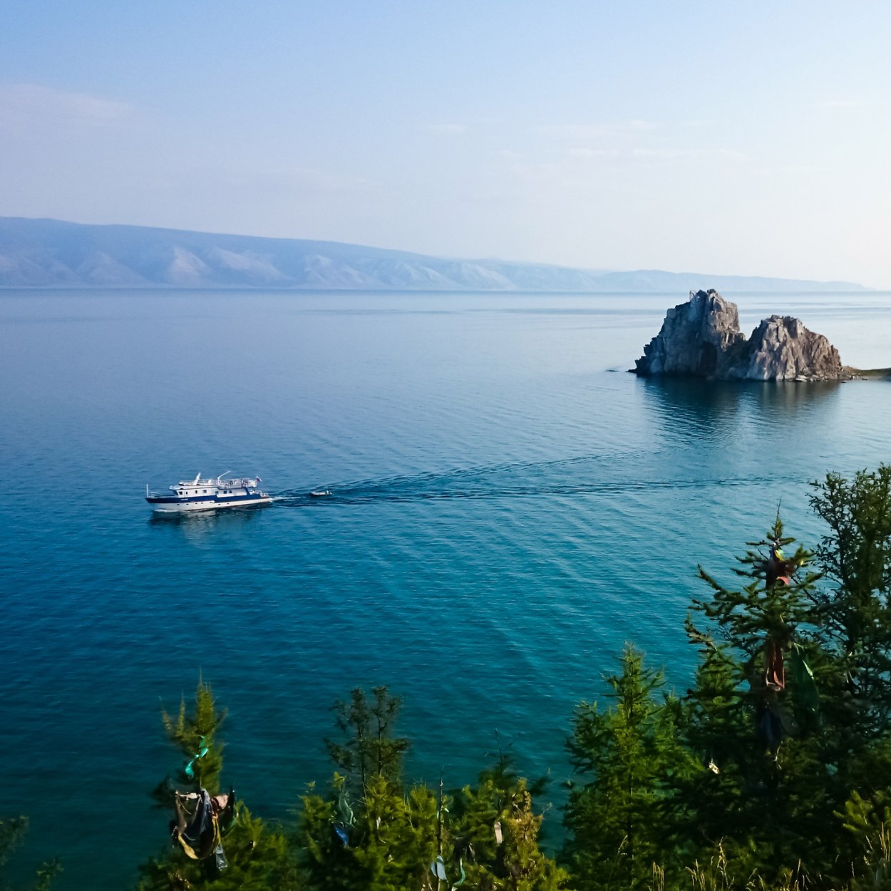 Губерния корабль Байкал