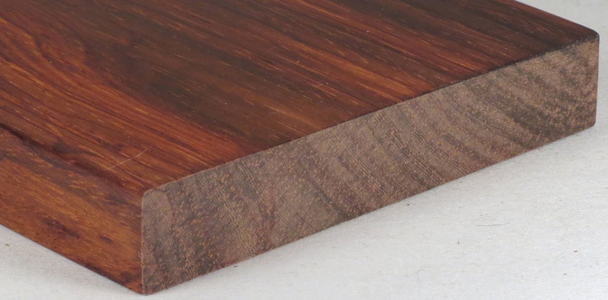 Красное дерево доска