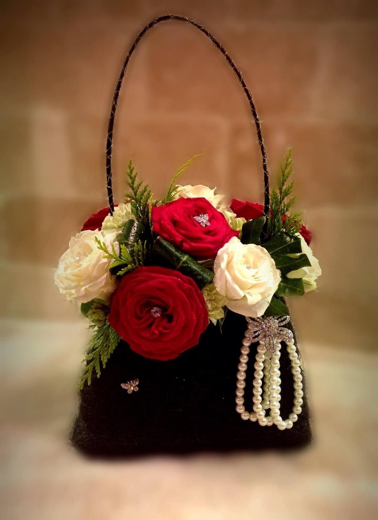 Чемодан с цветами