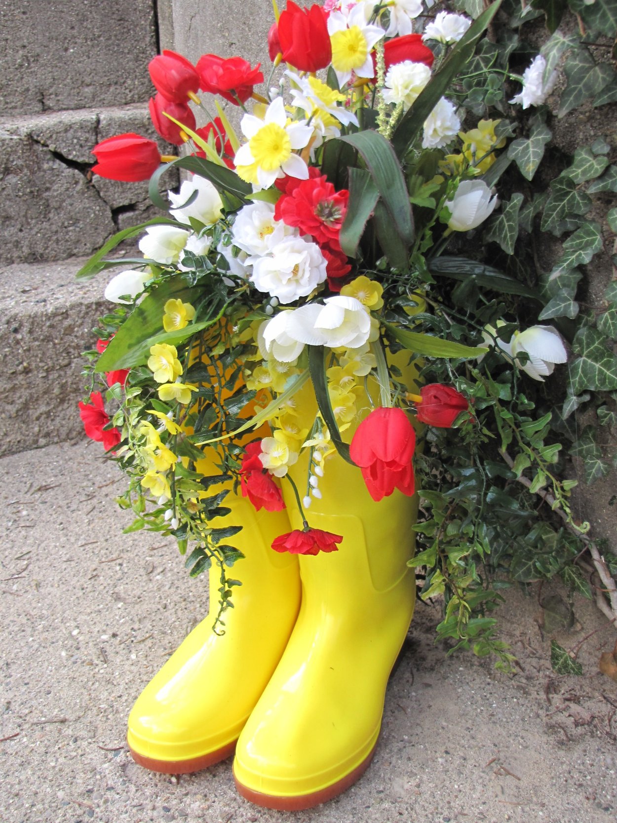 Цветы в ботинках