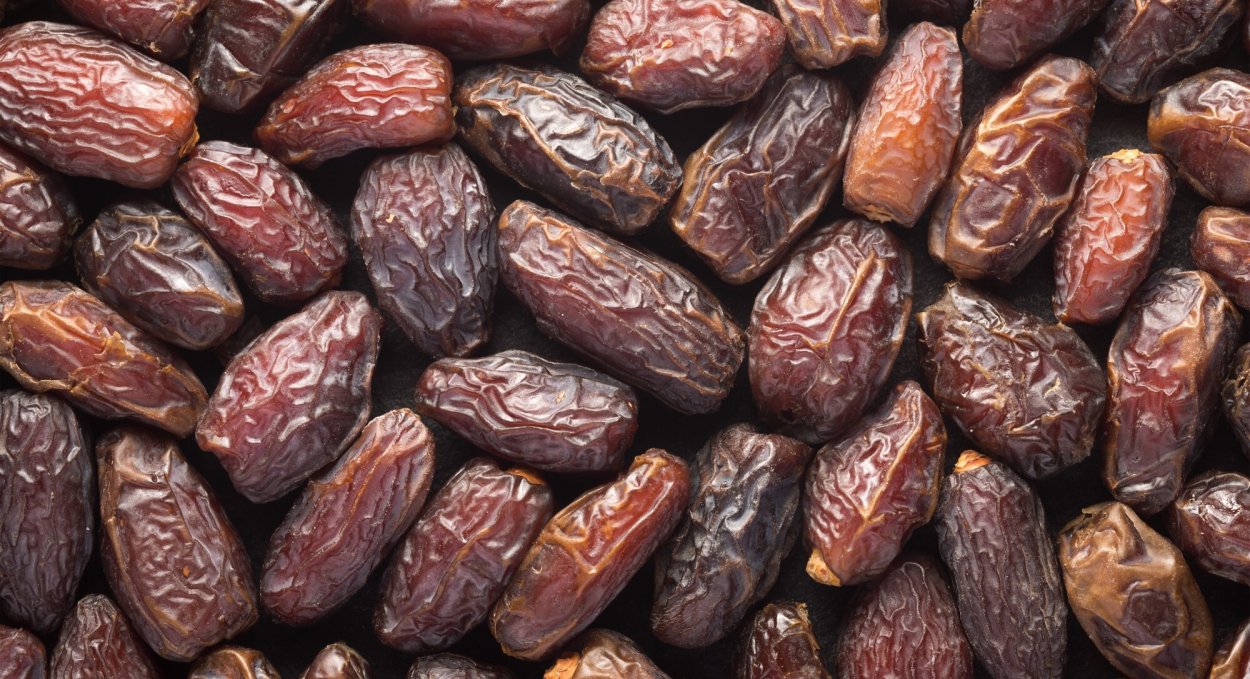 Ифтар финики