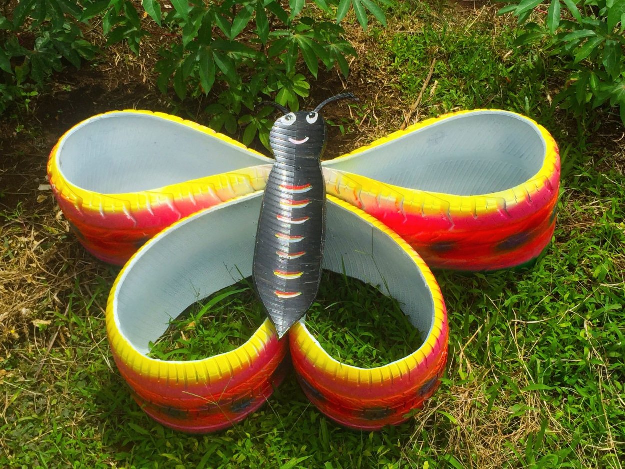 Клумба из шин