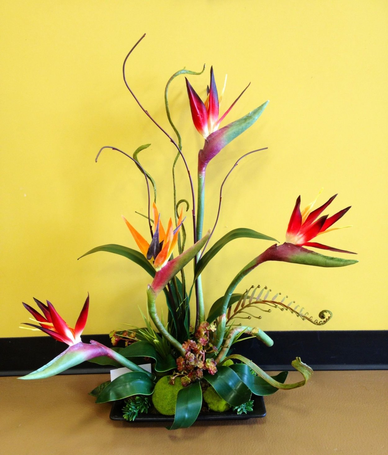 Весенние интерьерные композиции