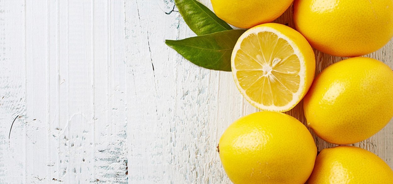 Яркий лимон