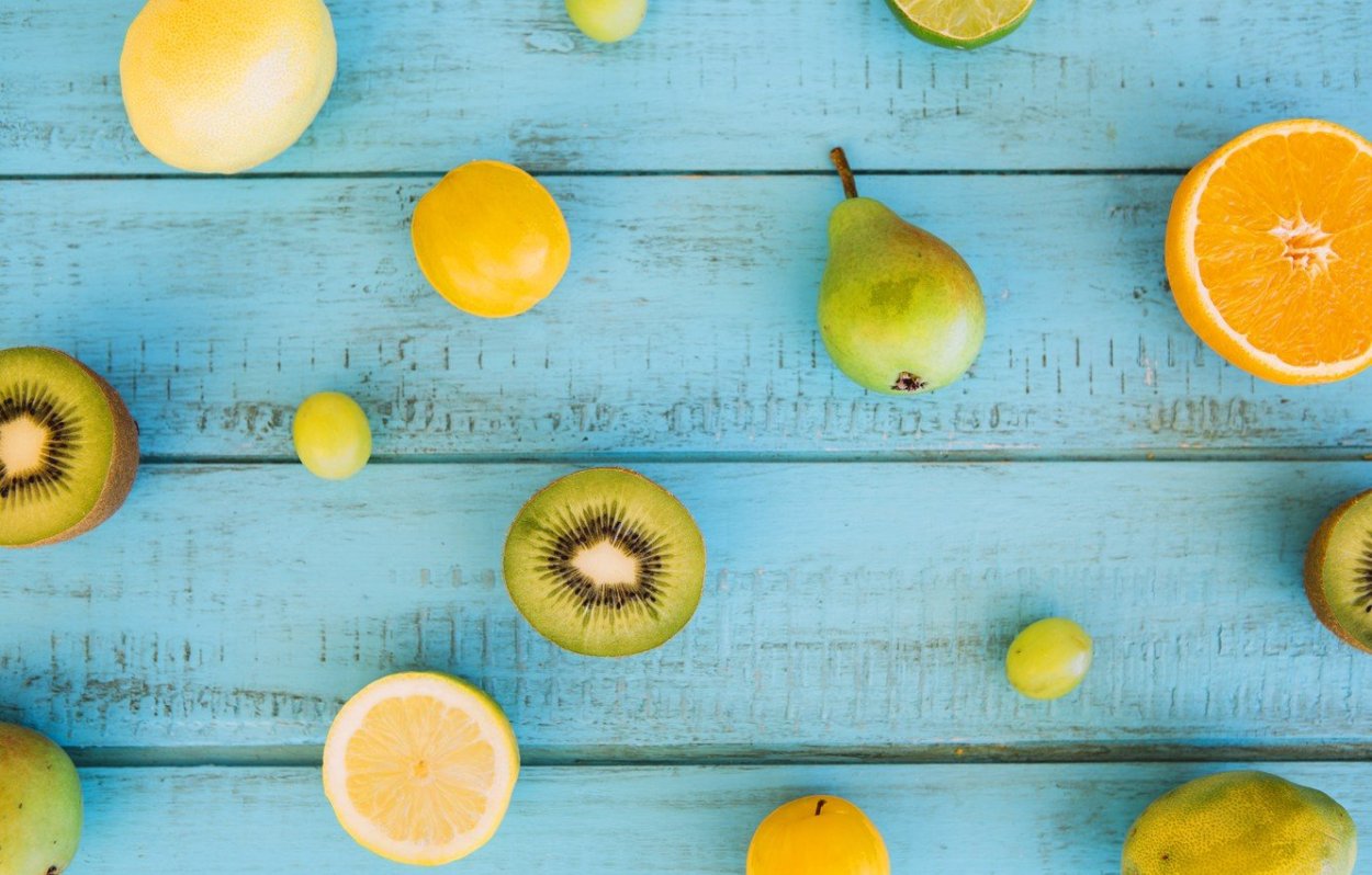 Апельсины с листом