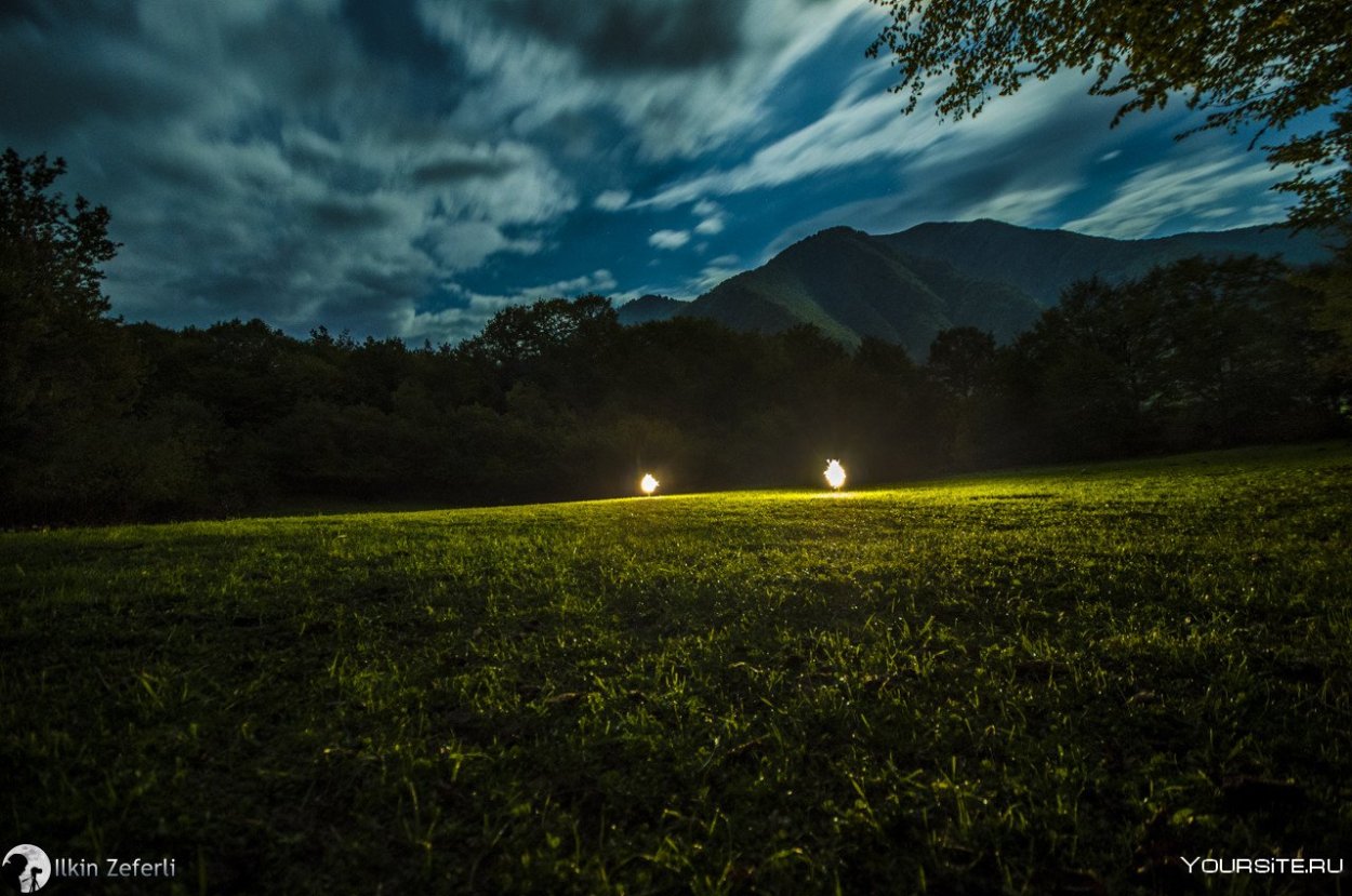 На футбольном стадионе