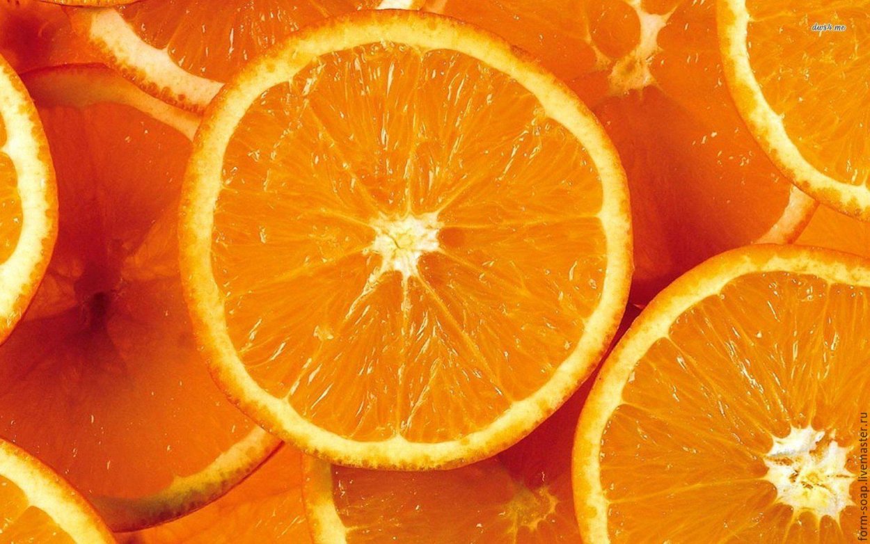 Апельсин в разрезе