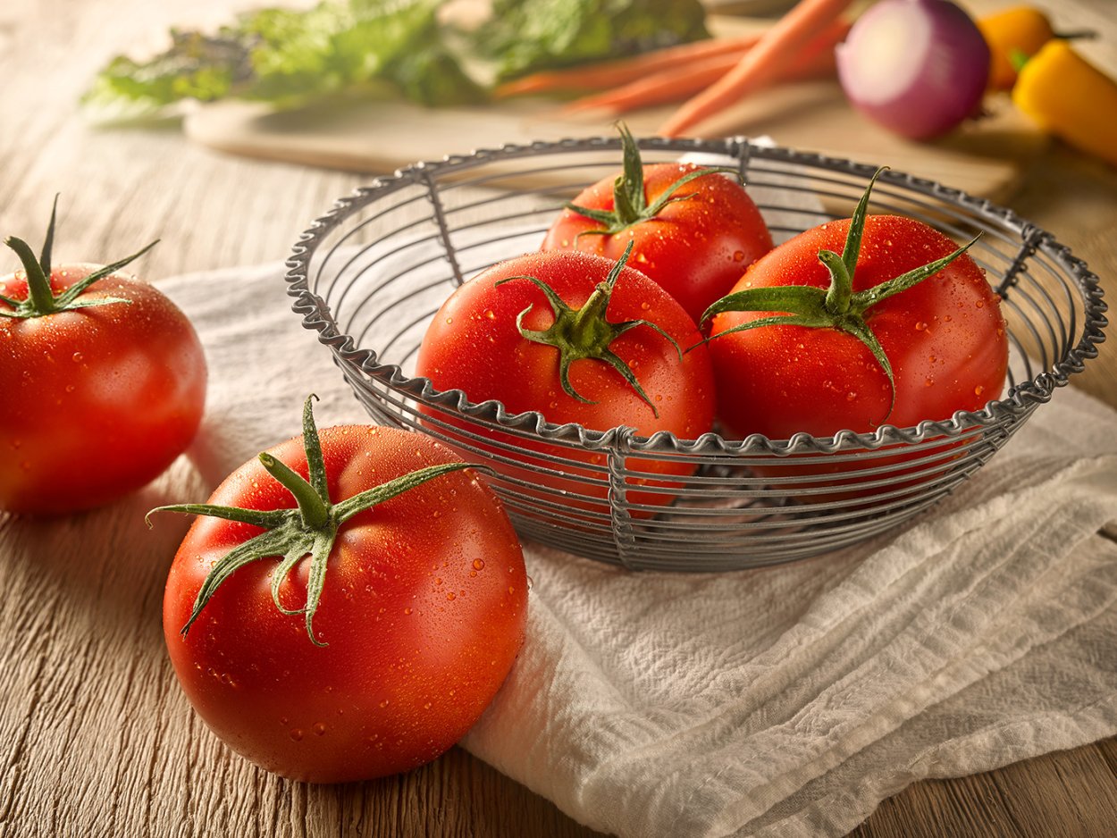 Томат Изобильный f1