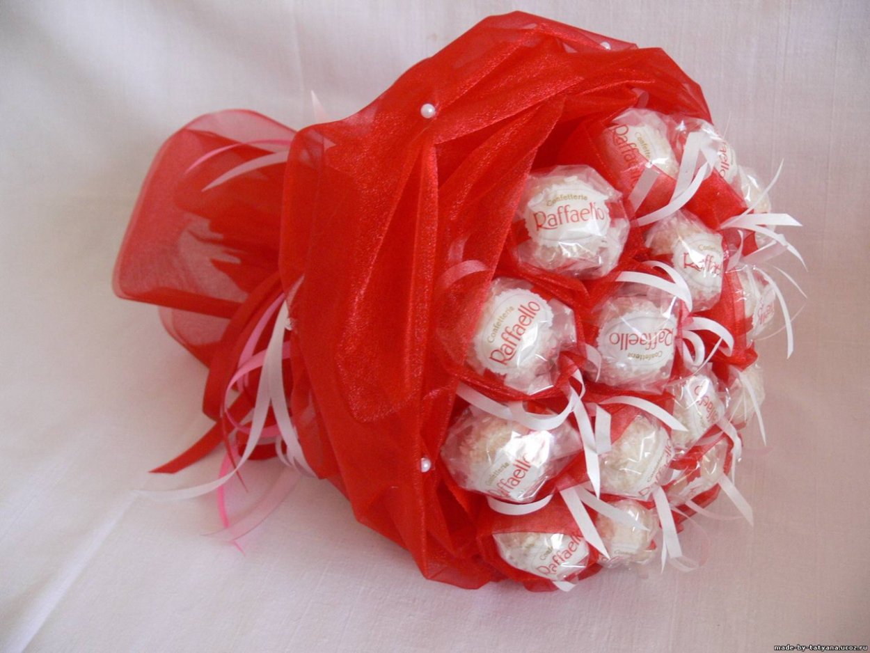 . Букет букет из Рафаэлло