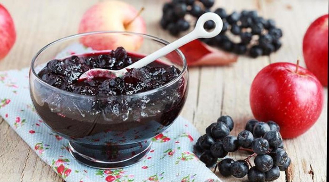 Черника и голубика и ирга