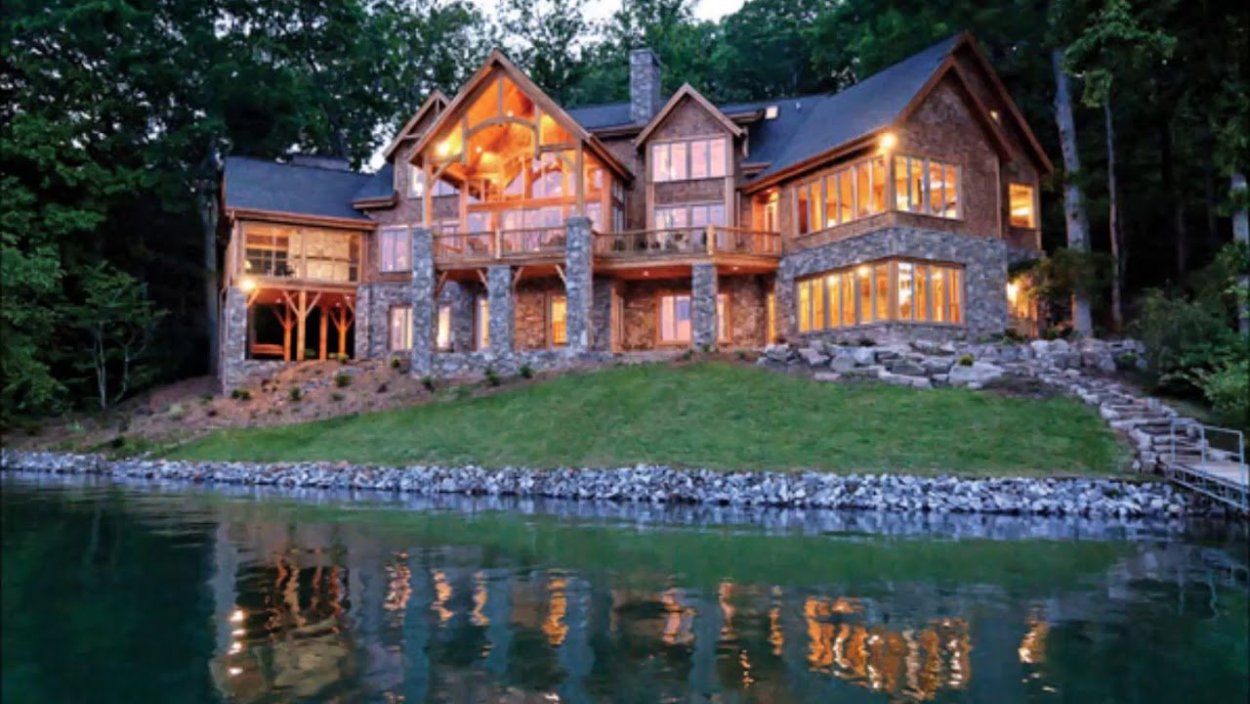 Дом Гилбертов у озера