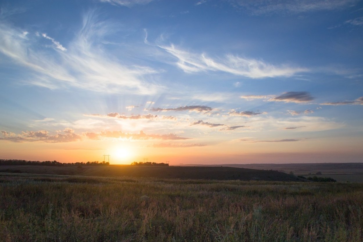 Закат в степи