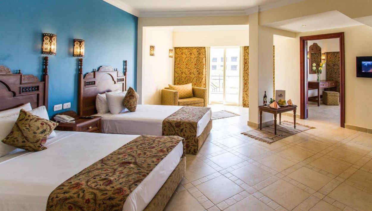 Аладдин фильм принцесса Жасмин