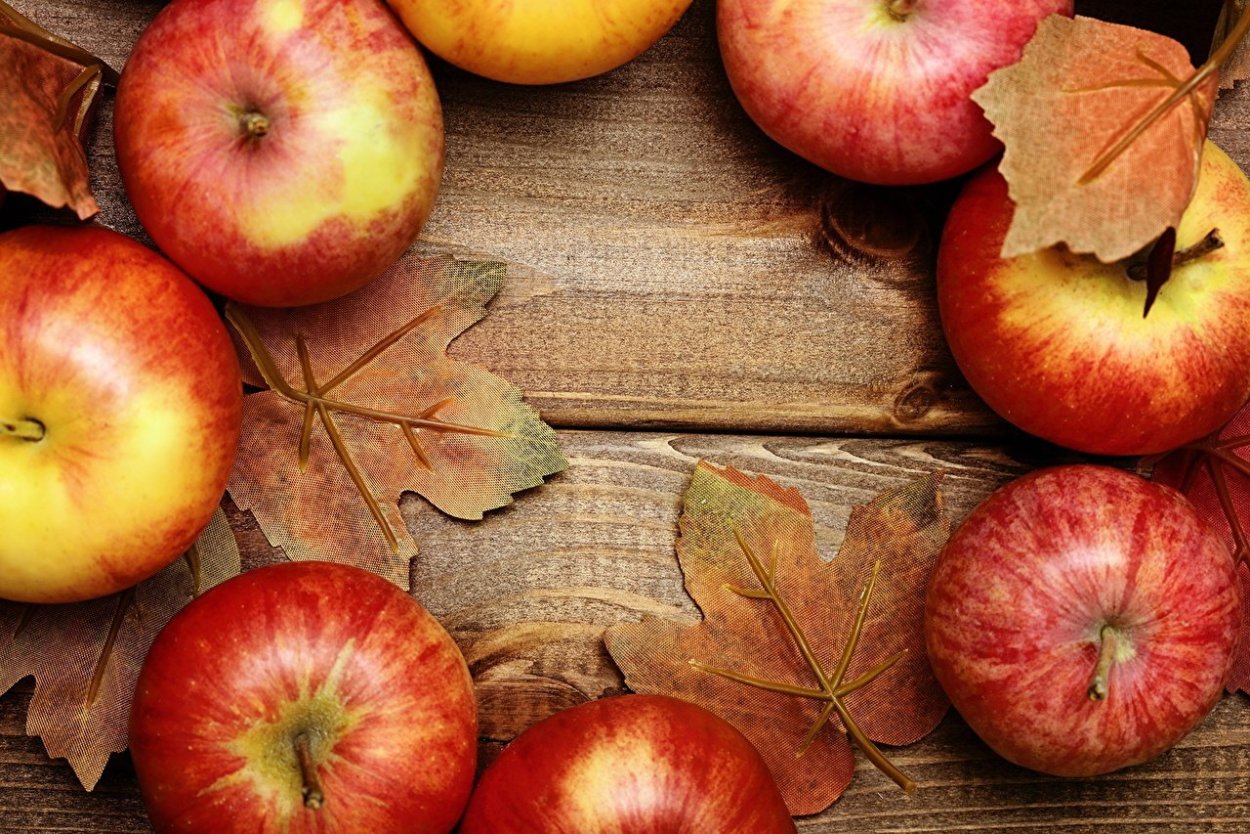 Яблоки фон