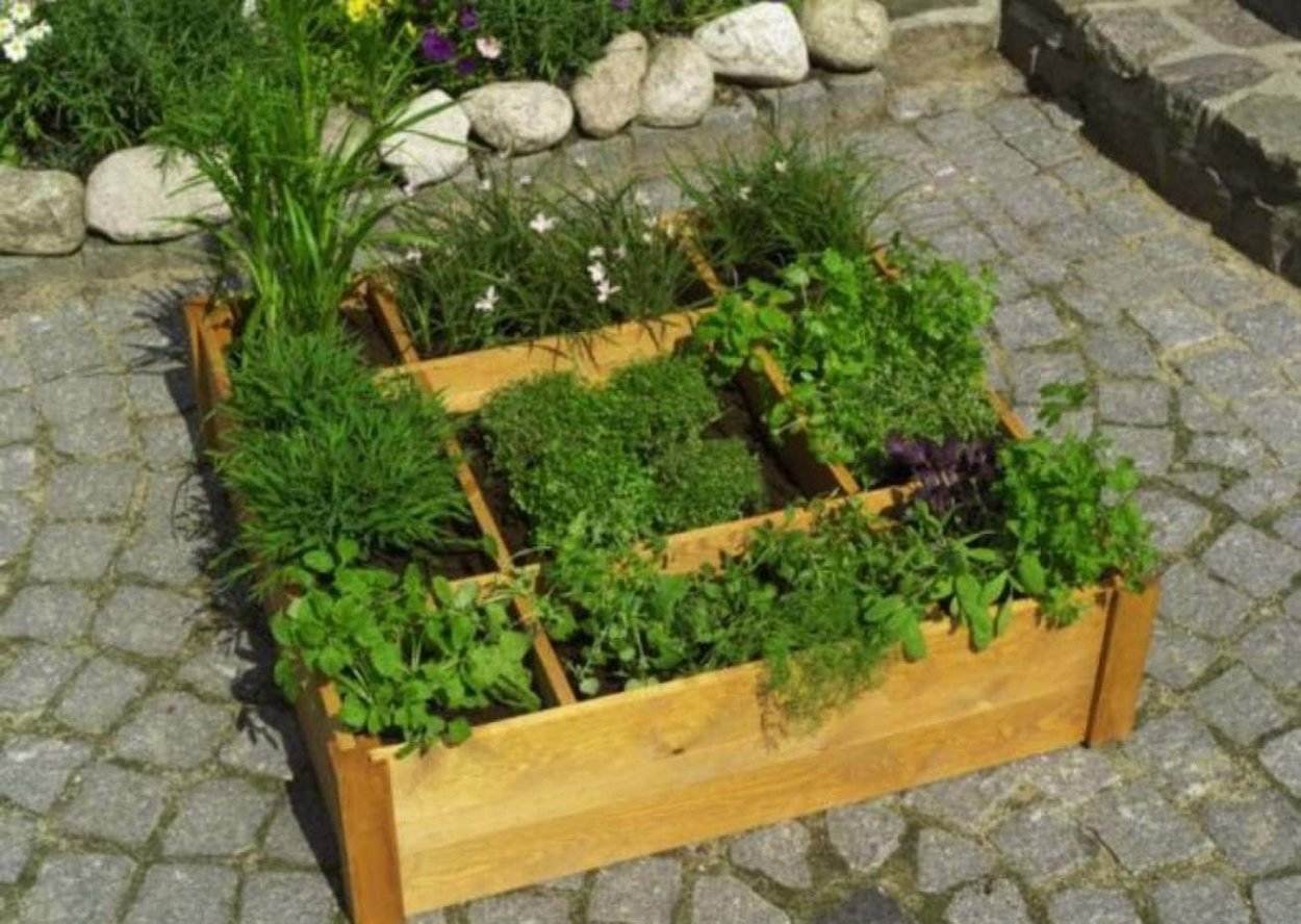 Клумба в виде сердца