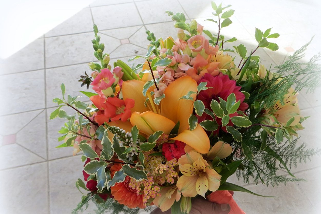 Букеты с желтым антирринумом