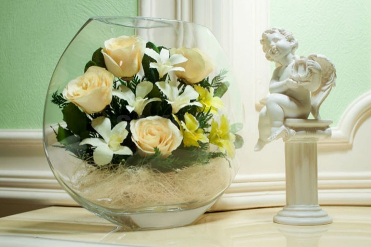 Цветы в бокале