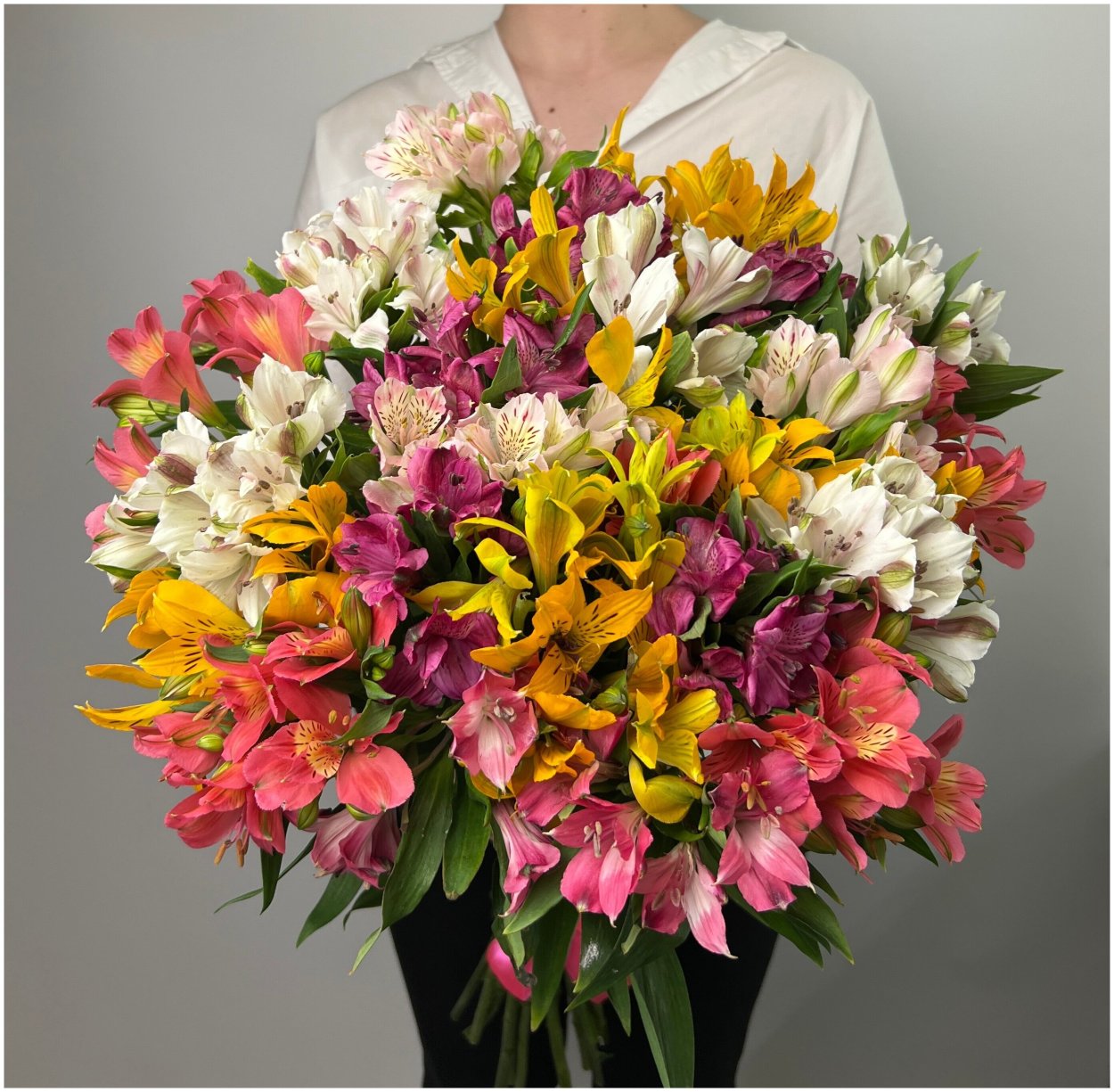 Эустома и альстромерия букет