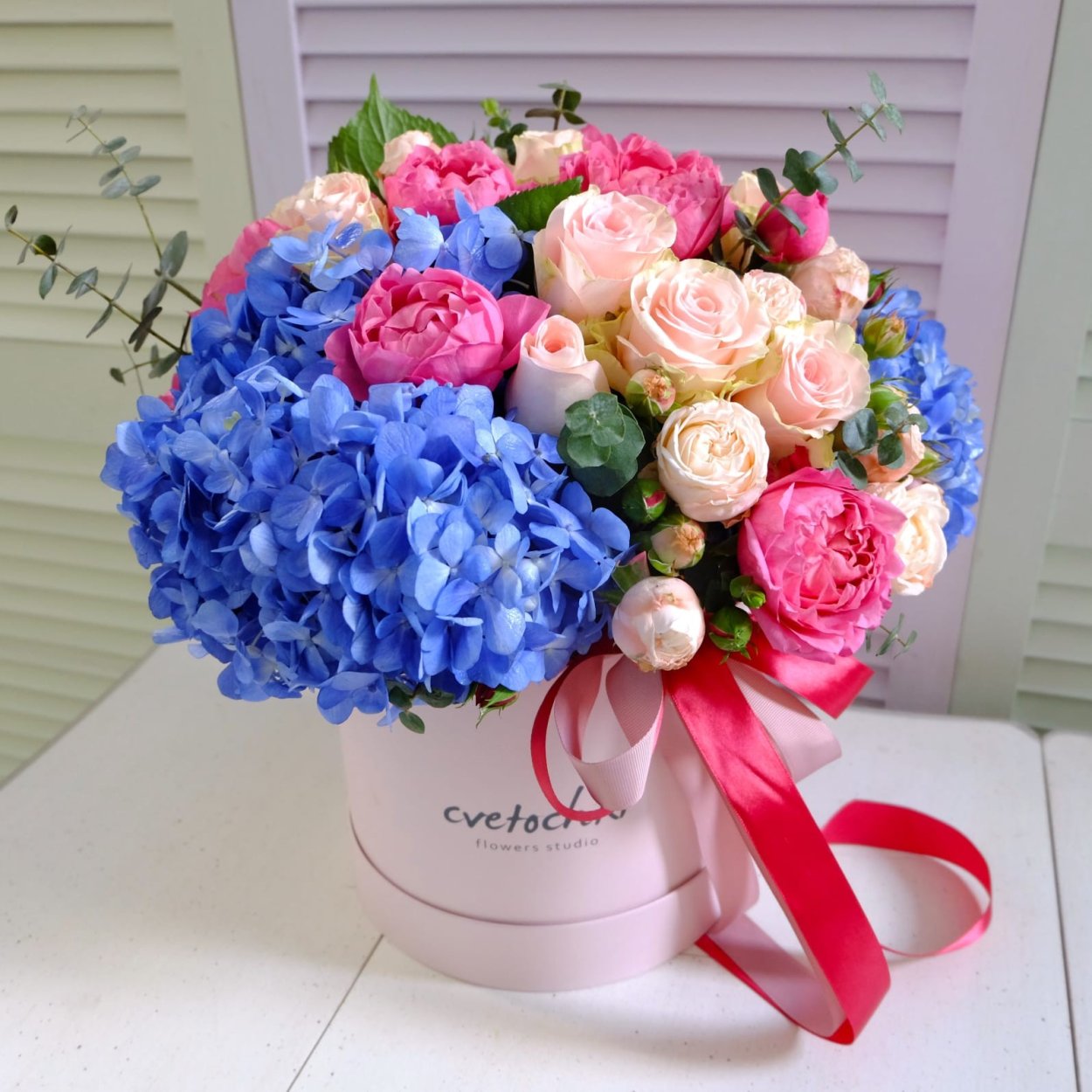 Шикарные букеты в коробках