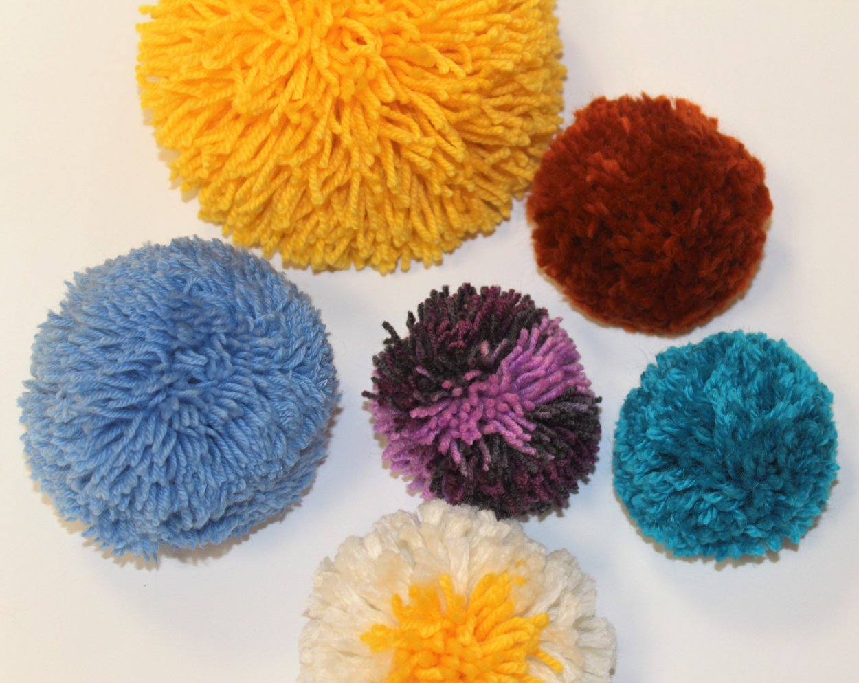 Цветок похожий на пушистый одуванчик