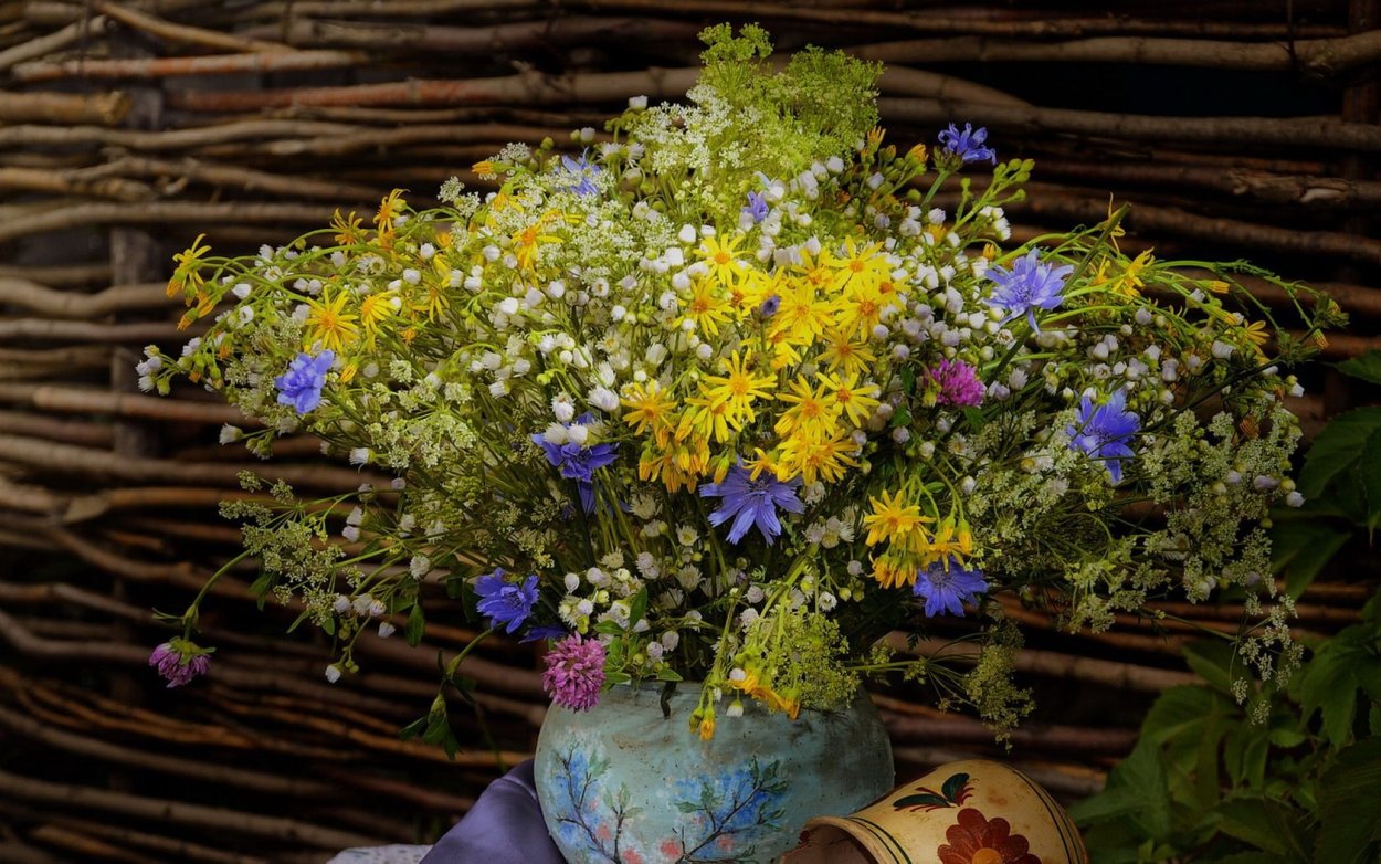 Бунин полевые цветы