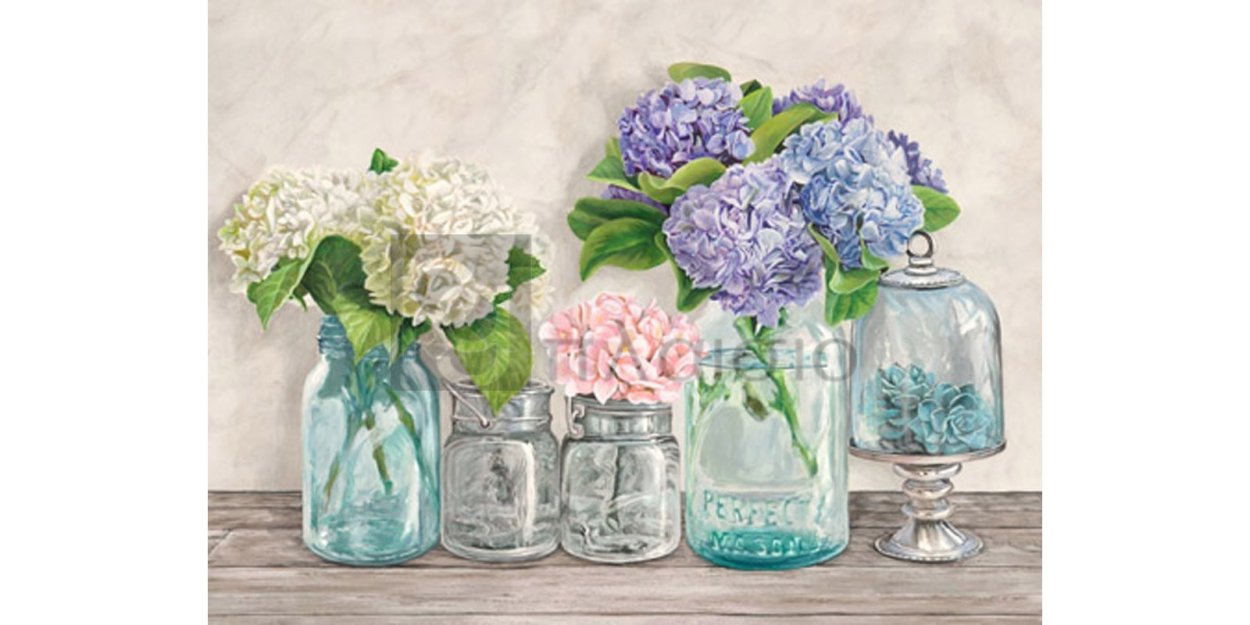 Гортензия в вазочке