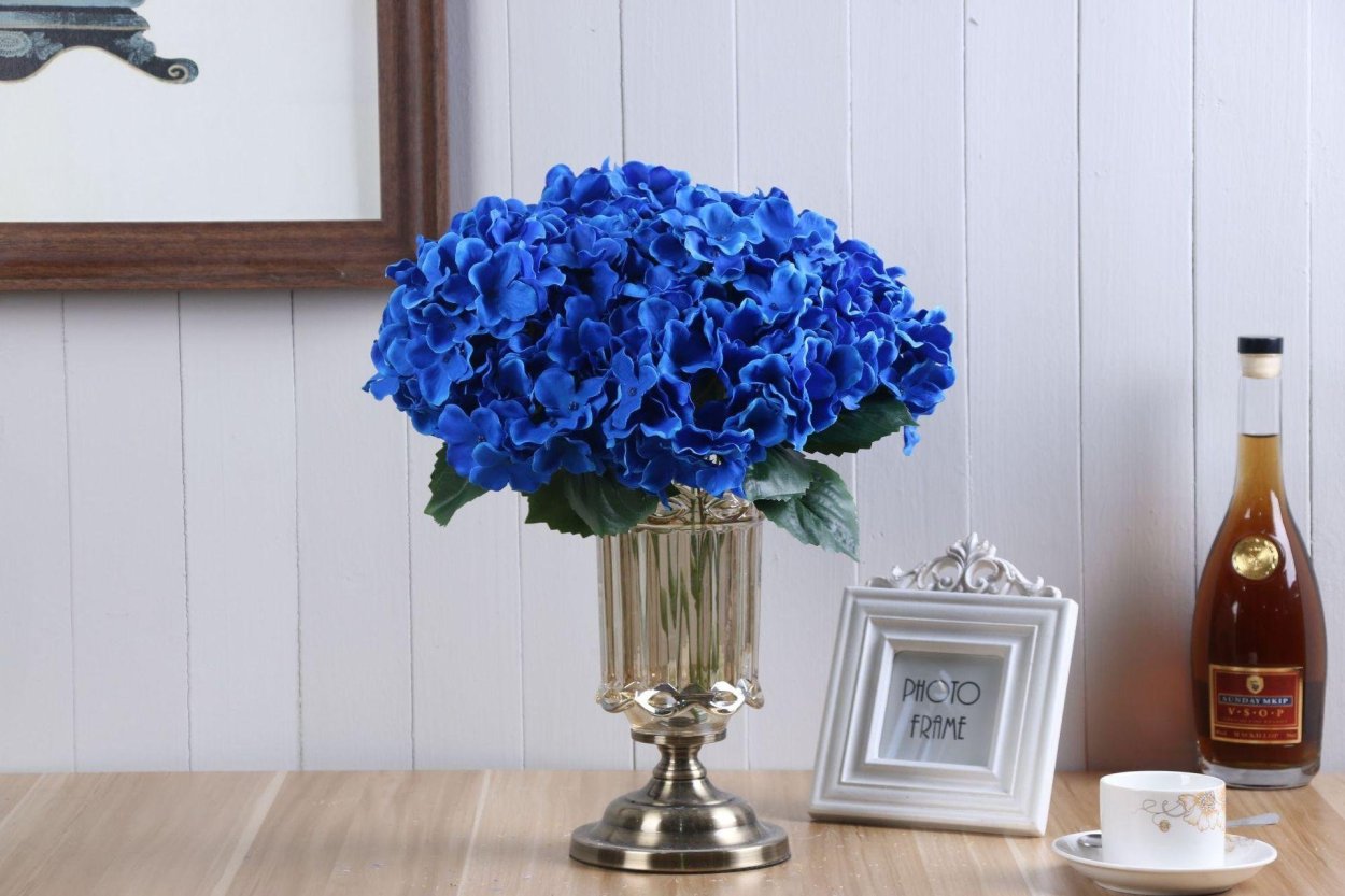 Цветы гортензии в вазе