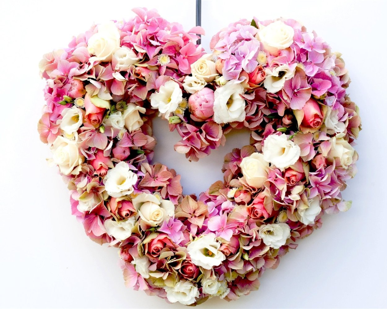 Сердце из цветов