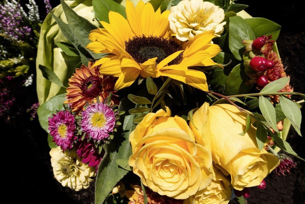 Нежный букет осенних цветов