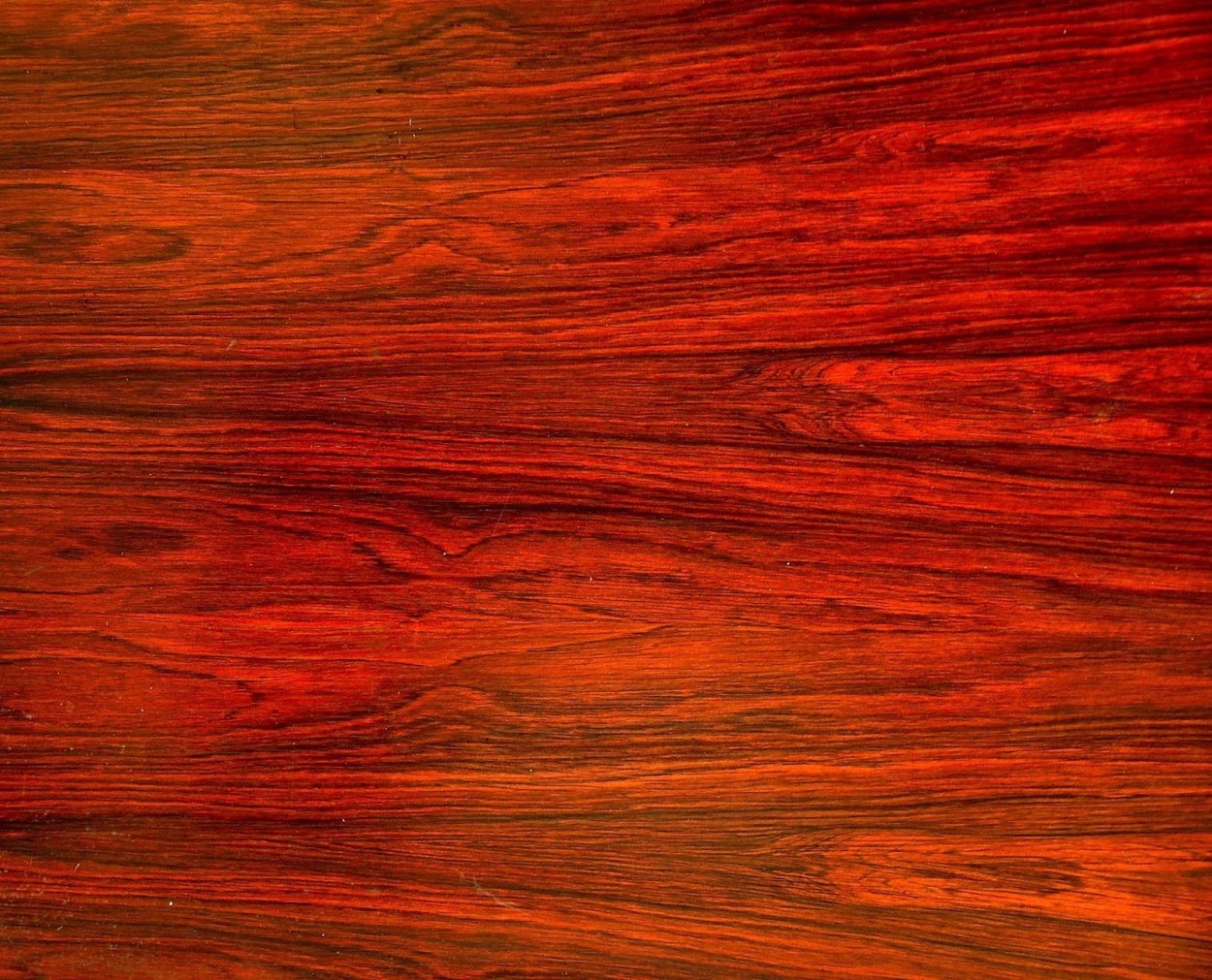 Красное дерево