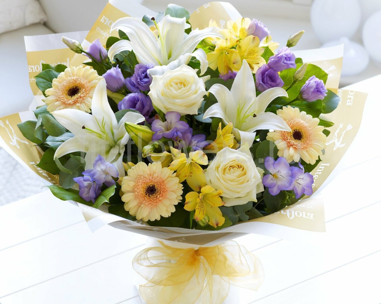 Тюльпаны в ведре