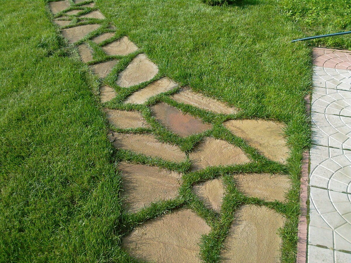 Каменная садовая дорожка: кладем сами не хуже плиточника