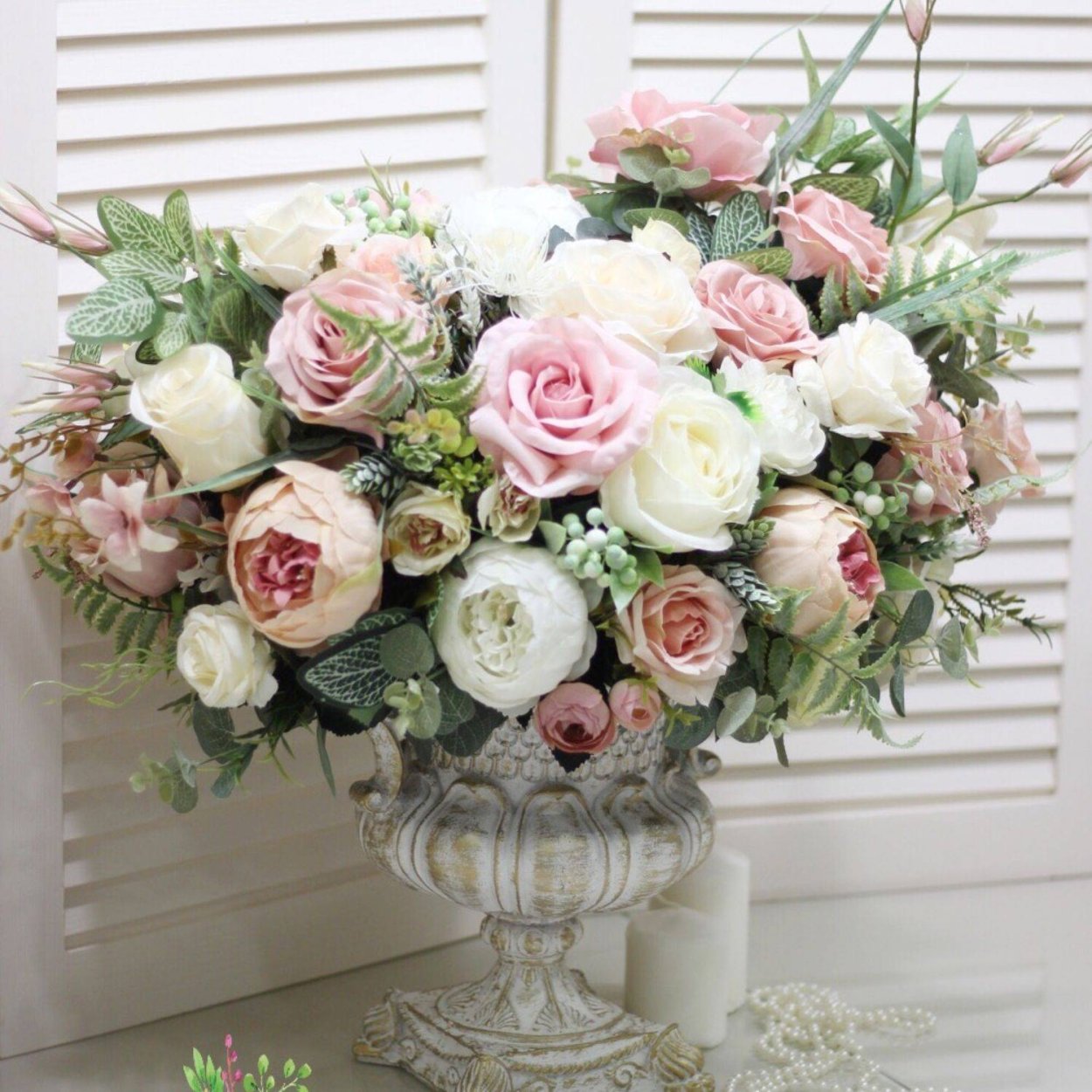 Красивые композиции из искусственных цветов