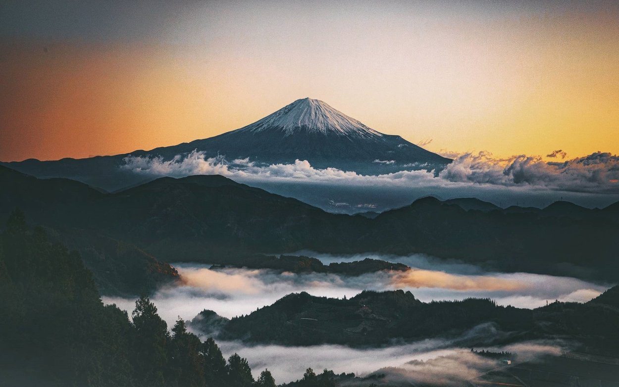 Фудзи Сан гора на рассвете вид с горы