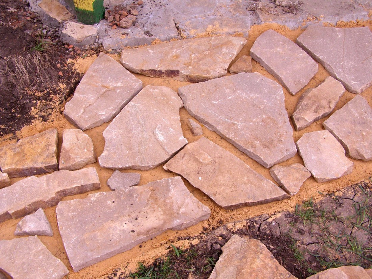 Песчаник брекчия