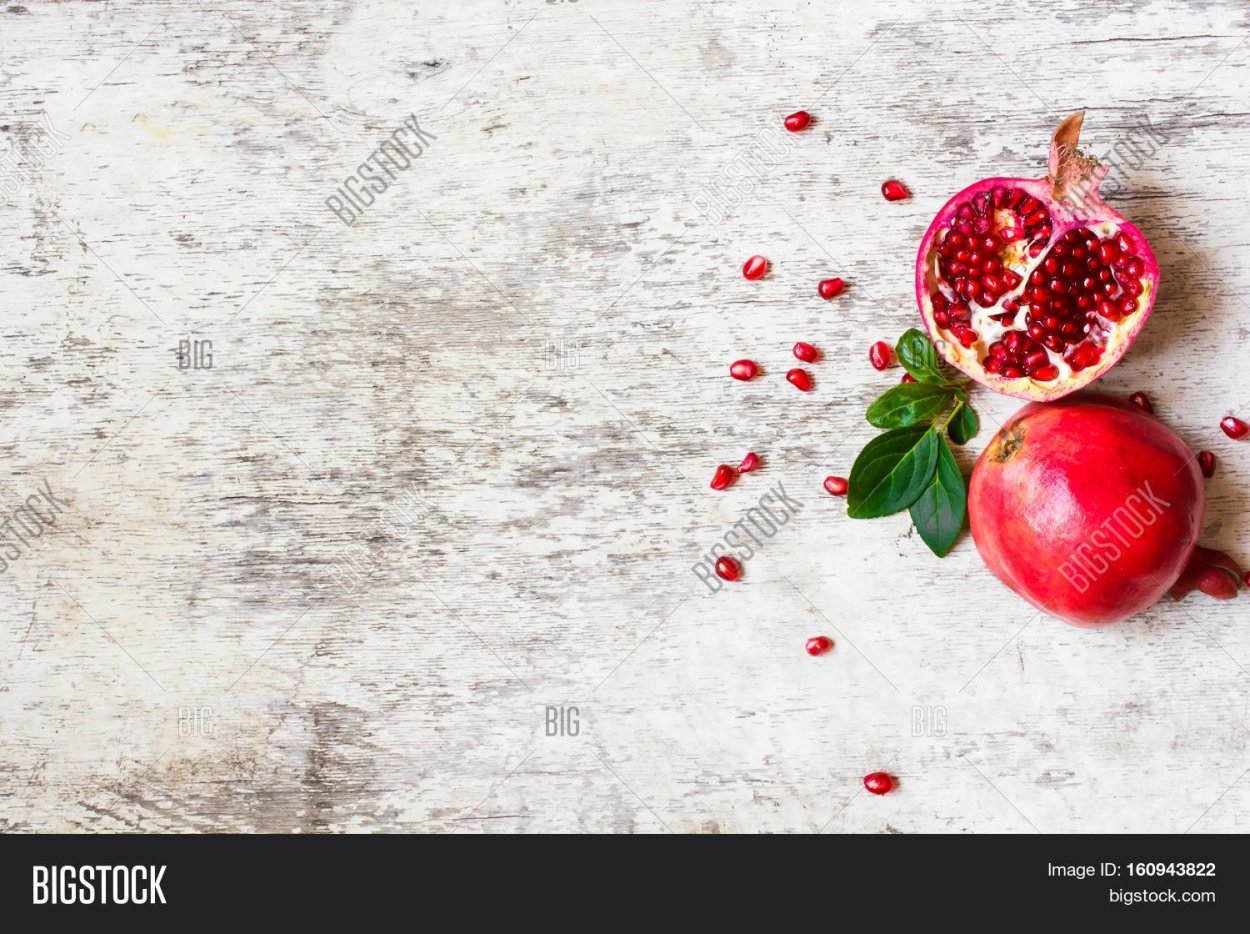 Фон с гранатами