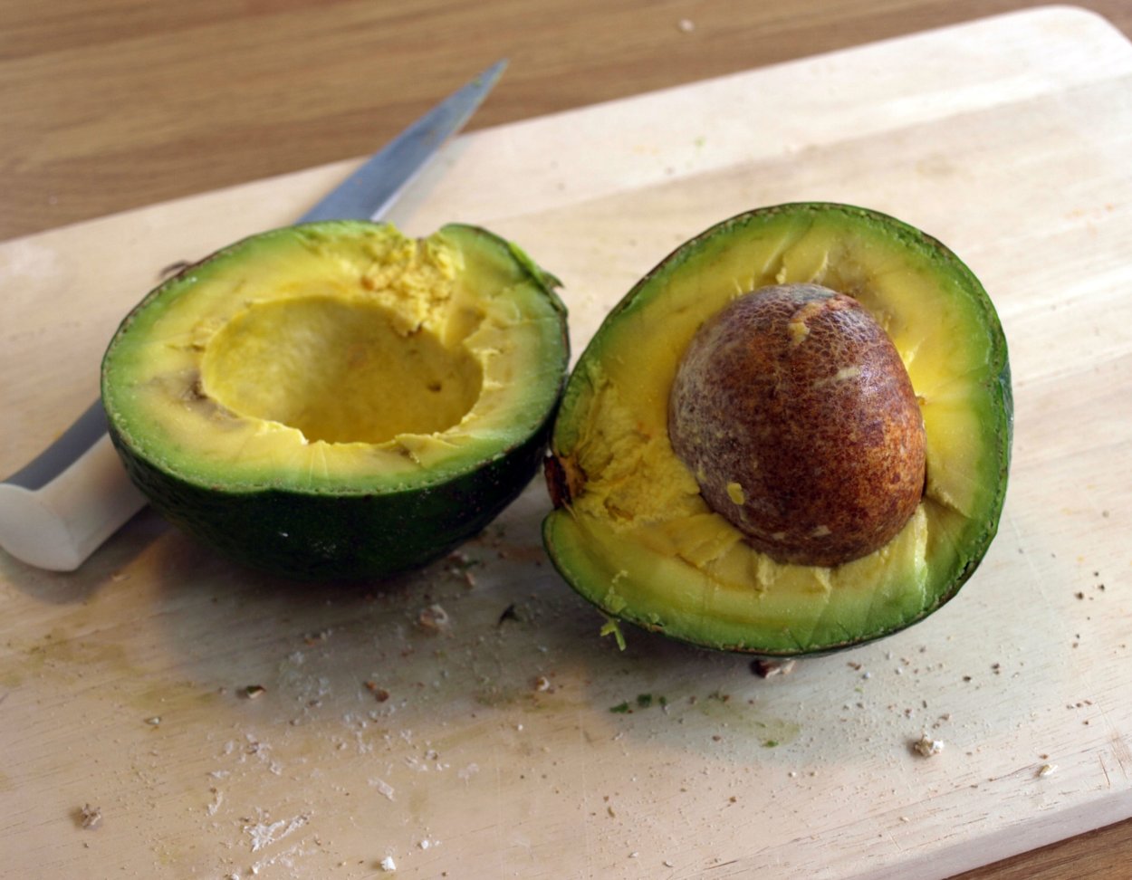 Переспелый авокадо