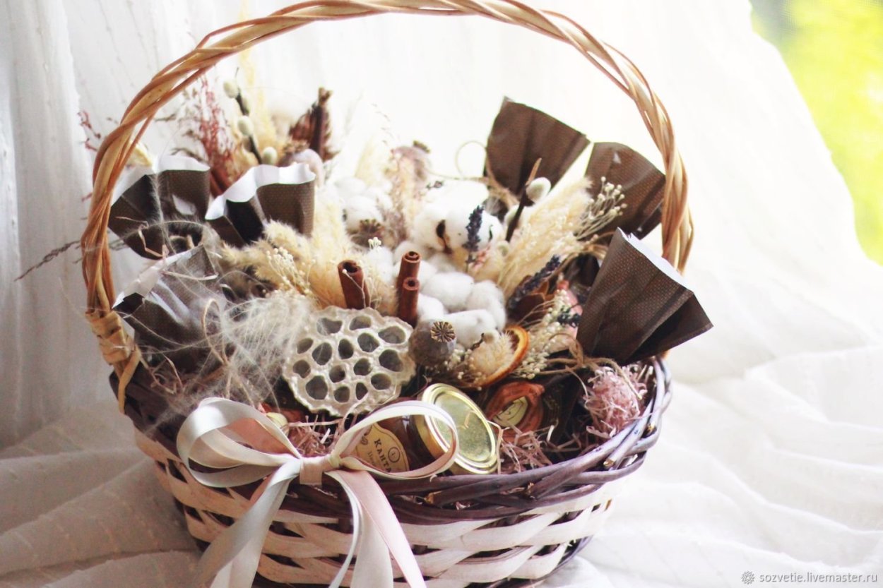Корзина из сухоцветов