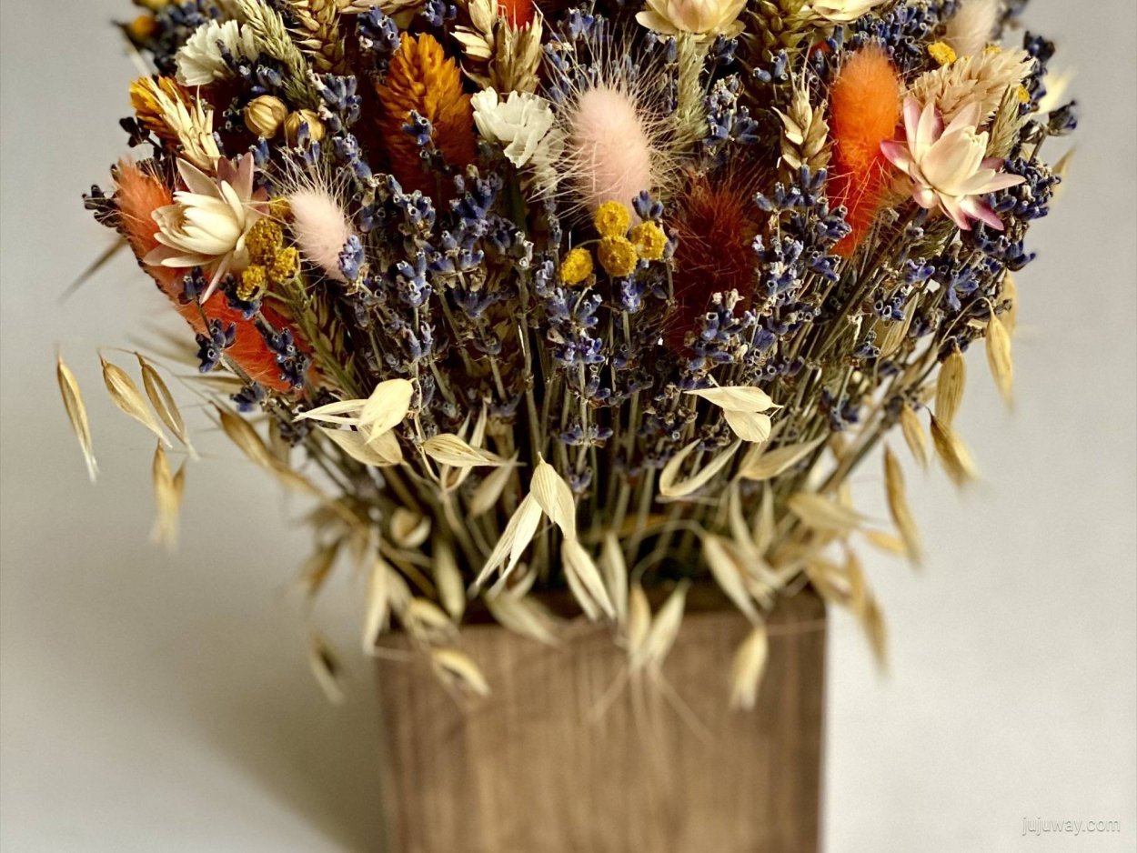 Цветочные композиции из сухоцветов