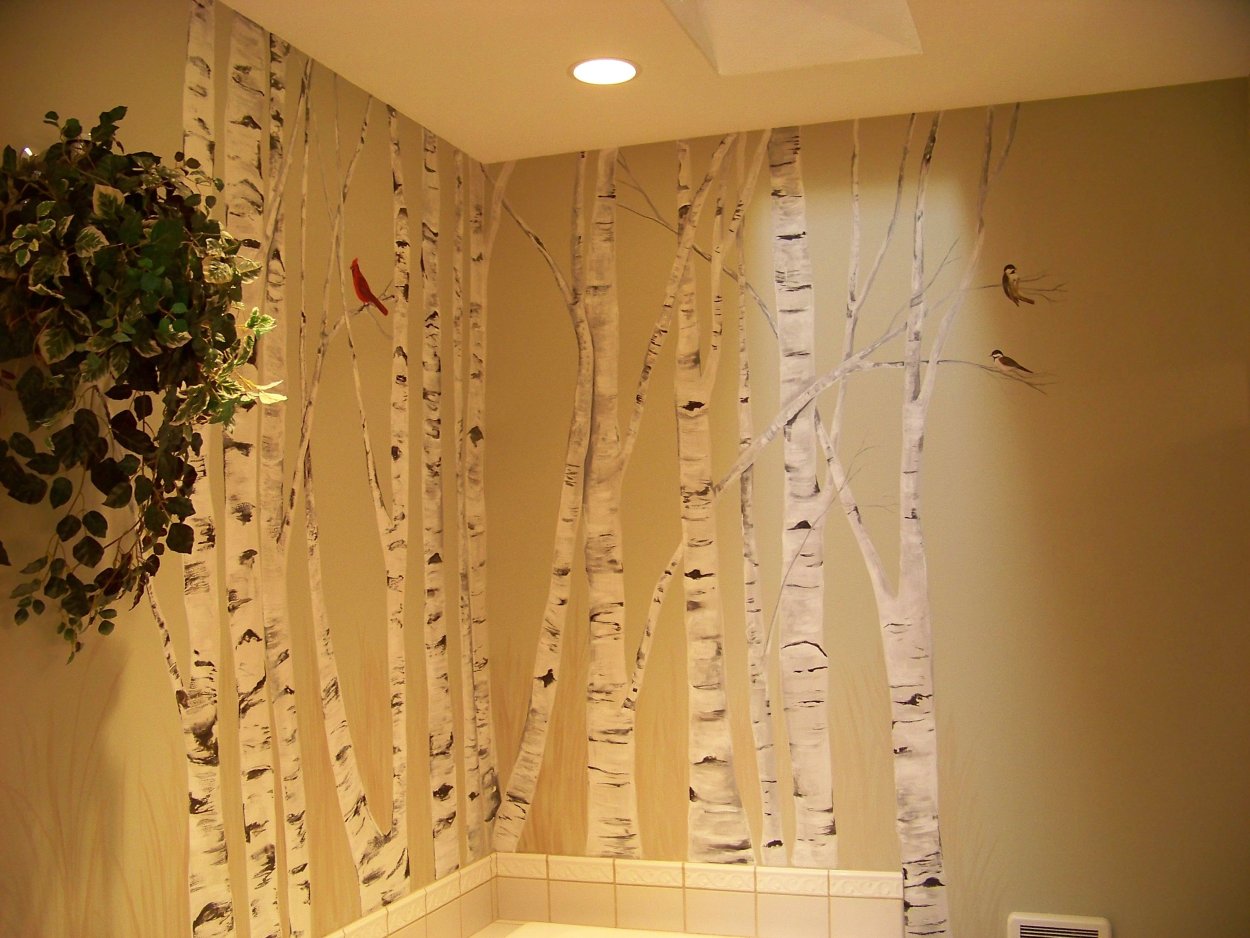 Декор береза на стене