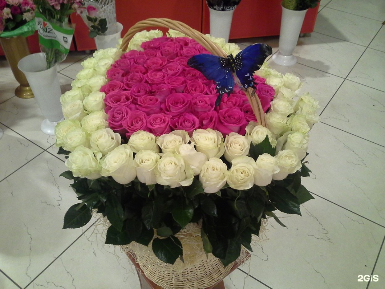 Красивые букеты в магазине