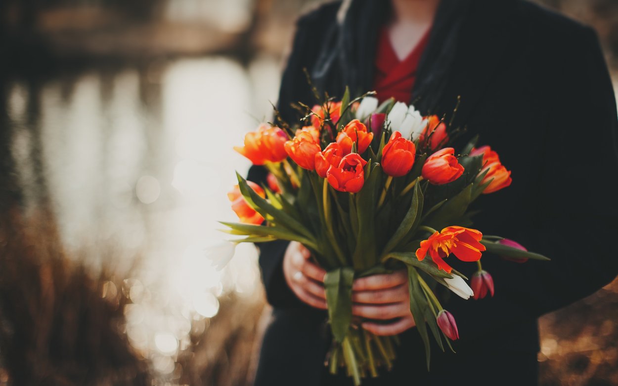 Цветок на руку.