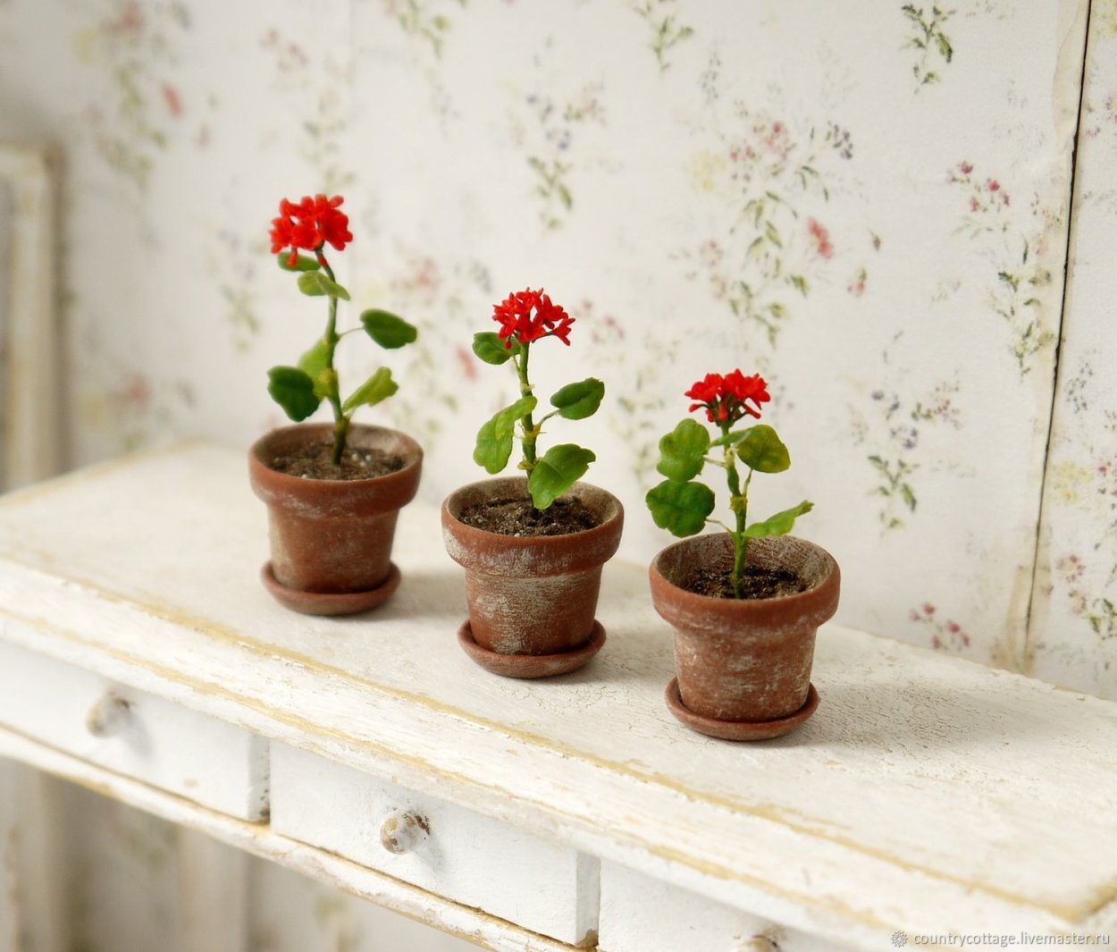 Миниатюрные горшочки