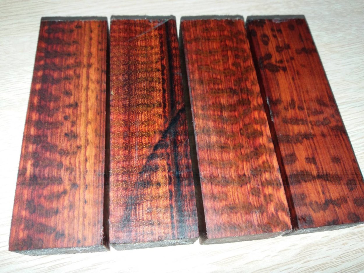 Вудсток Змеиное дерево