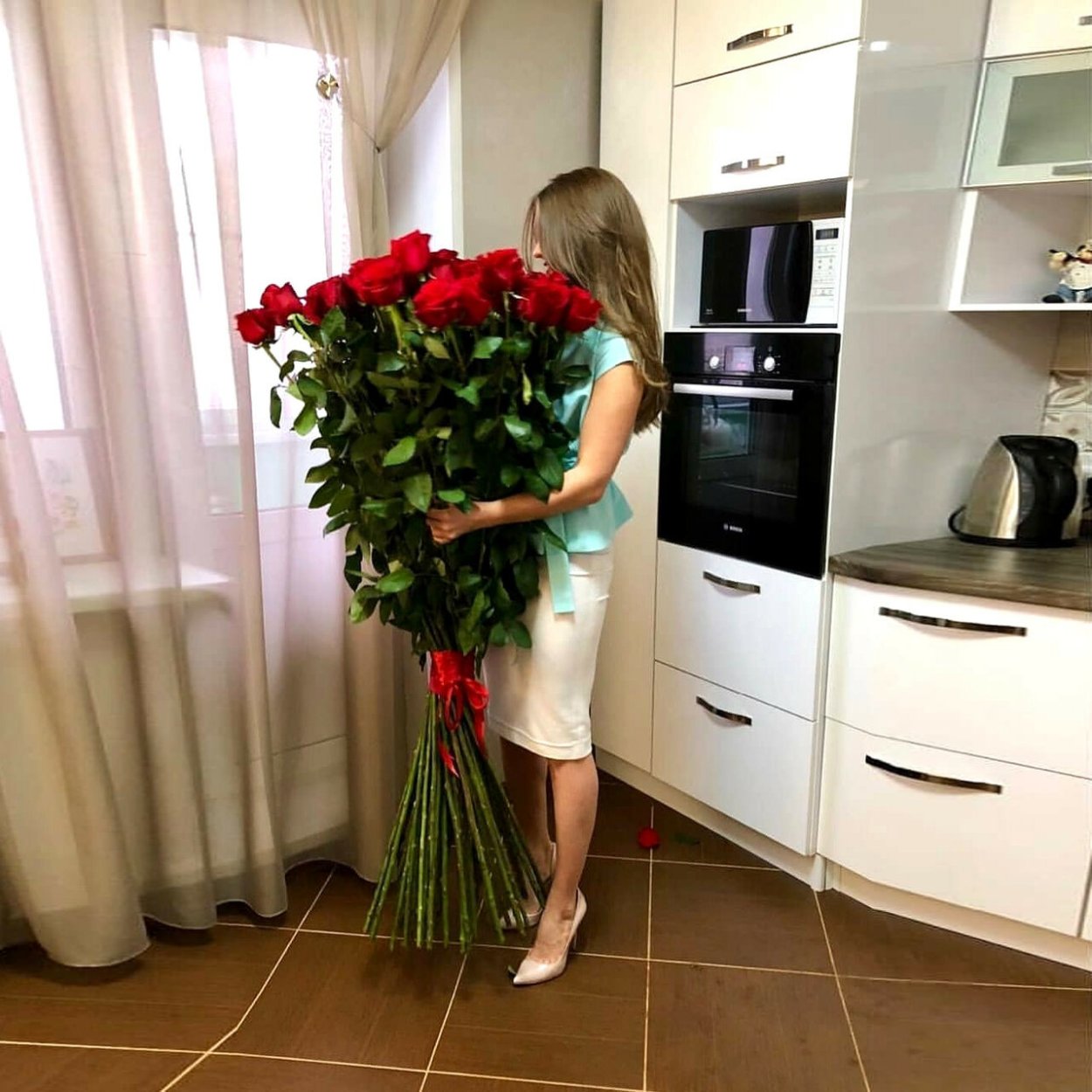 Метровые розы