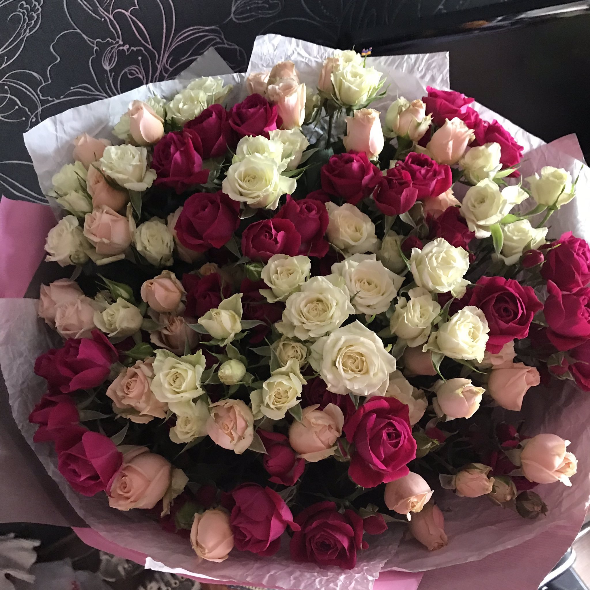 Букет из 5 роз — купить в Москве с доставкой от Magic Flower