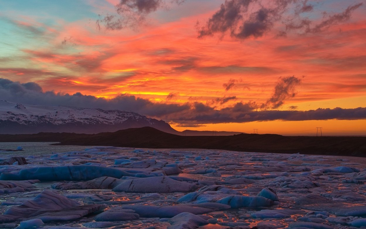 Рассвет в Арктике